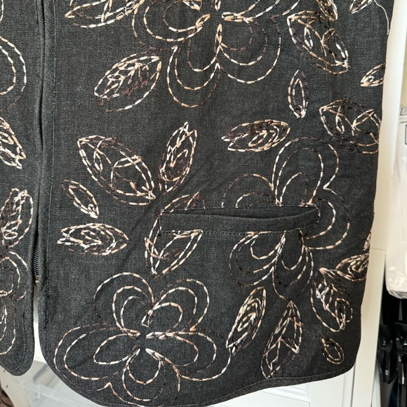 DENIM VEST. VINTAGE ALLISON DALEY ZIP-UP EMBROIDERED VEST. GREAT CONDITION - Picture 5 of 13
